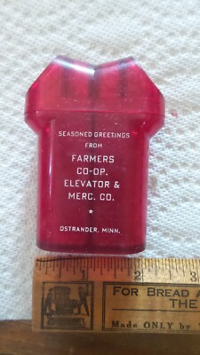 Vintage Adv Plastic SALT/PEPPER SHAKER Farmers Co-Op Elevator, Ostrander, MN