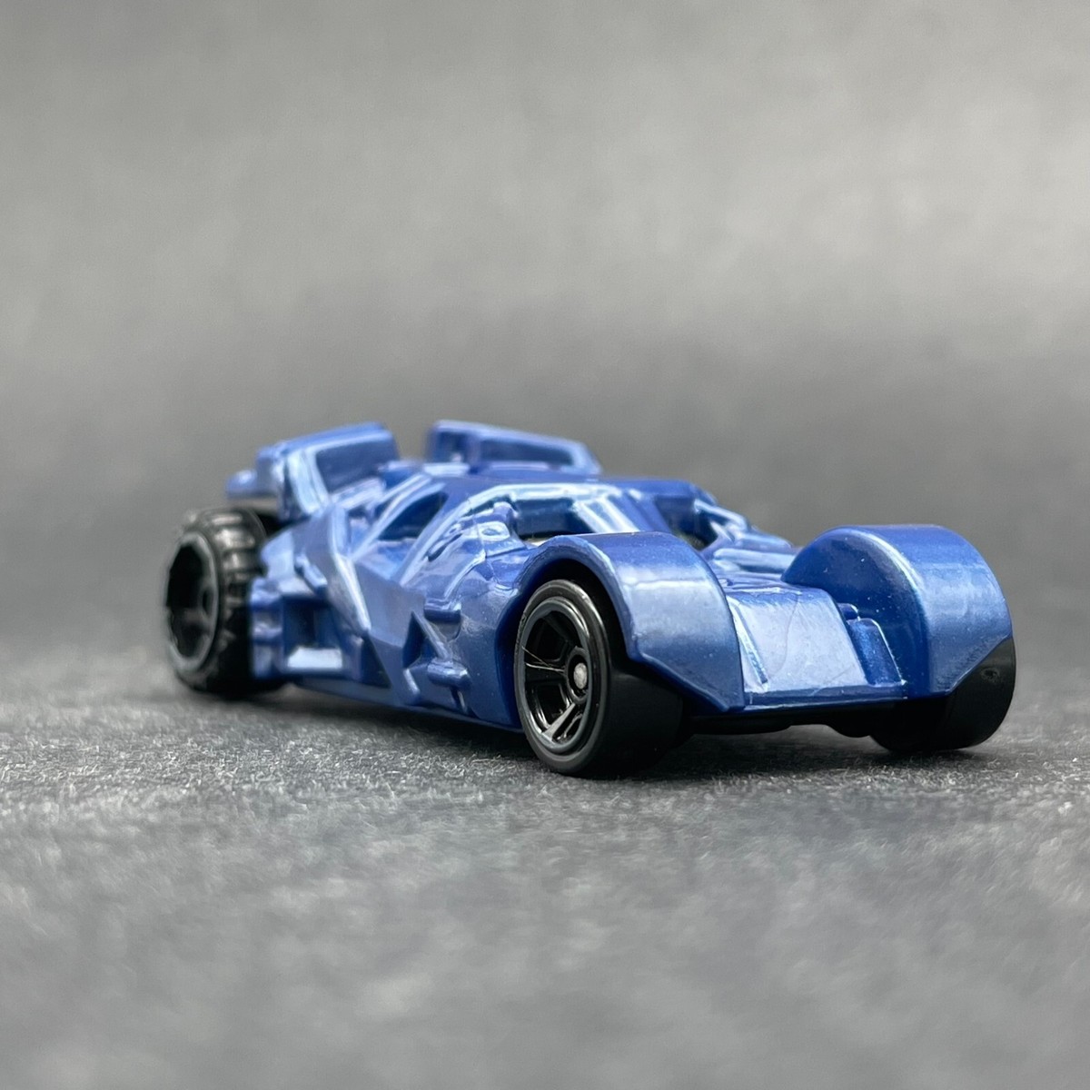 Hot Wheels DC Comics Dark Knight Batman Blue Batmobile Car