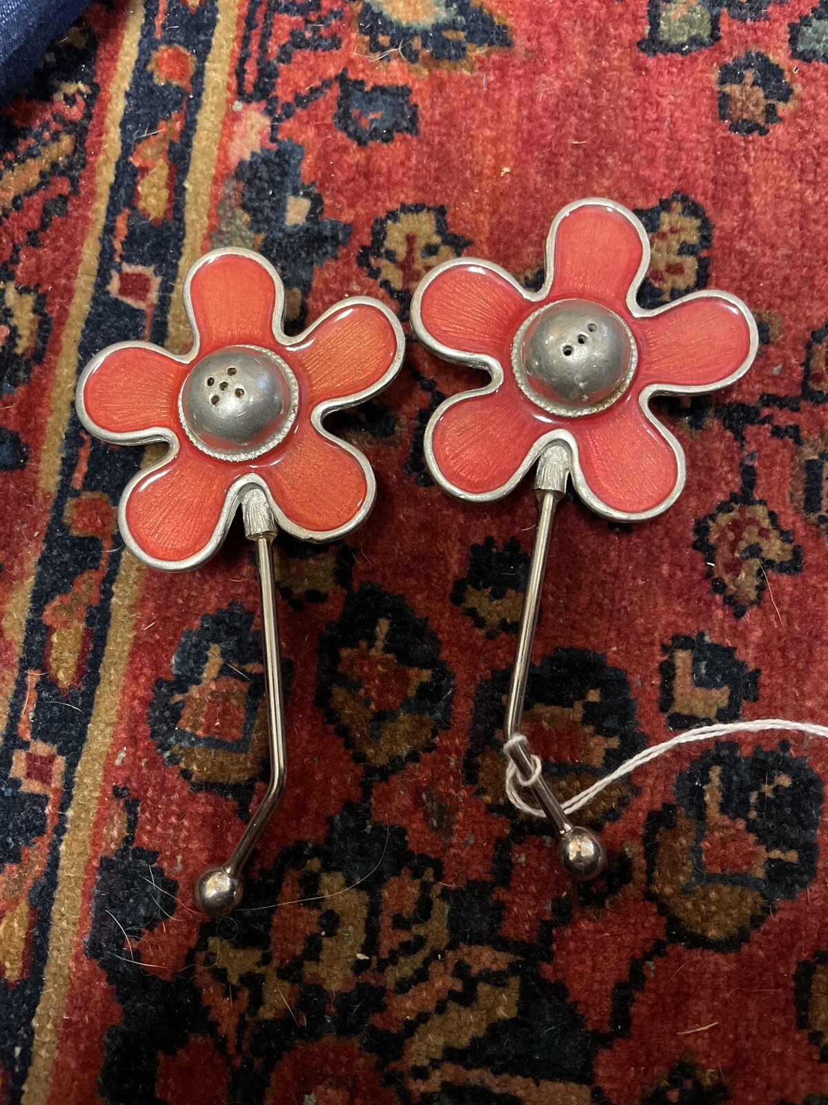 Vintage Billy Joe Red Enamel Daisy Flowers Salt and Pepper Shakers eBay