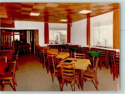 40089443 - 6731 Esthal Cafe Roth