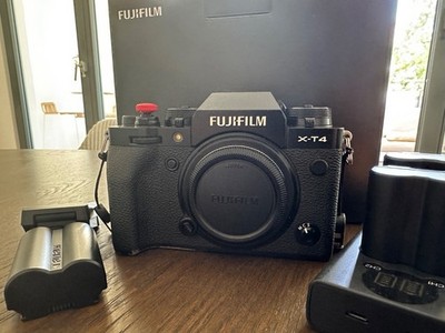 Fujifilm X-T4 + Zubehörpaket + EF-X8 Blitz | 526 Auslösungen | sehr guter Zustan