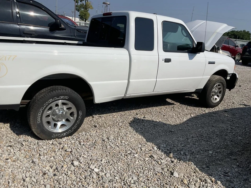 Rear Drive Shaft Cab Plus 2WD Fits 02-10 MAZDA B-4000 5016267 - Image 4 of 4