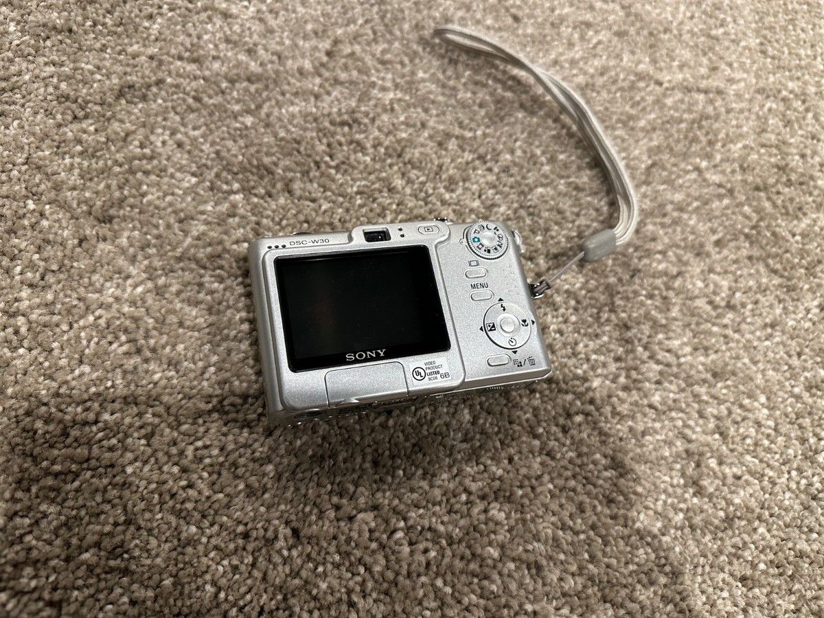 週末値下げSONY Cyber-Shot DSC-W30コンパクトデジタルカメラ Amazon.com : Sony Cybershot DSCW30 6MP Digital Camera with