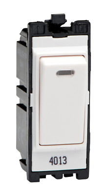 Varilight polierte Chrom Powergrid Platten & weiße Schaltermodule Dimmer