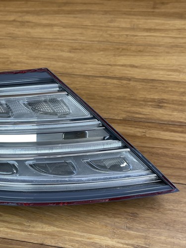 Luz trasera izquierda OEM 2017-2018 MERCEDES C43 C63 C300 *NOTA* 🔷 - Imagen 2 de 11