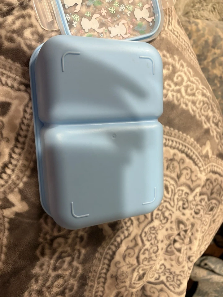 Fiambrera Disney Stitch Piña Bento con Tapa de Bloqueo a Presión Doble Compartimento Foto 3 de 4