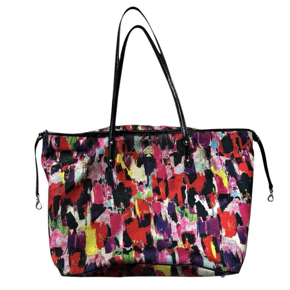 Bolso de Mano Kate Spade New York Tiny Tot Harmony Pañales Bebé Precio de Venta sugerido por el fabricante 398 USD Foto 2 de 4