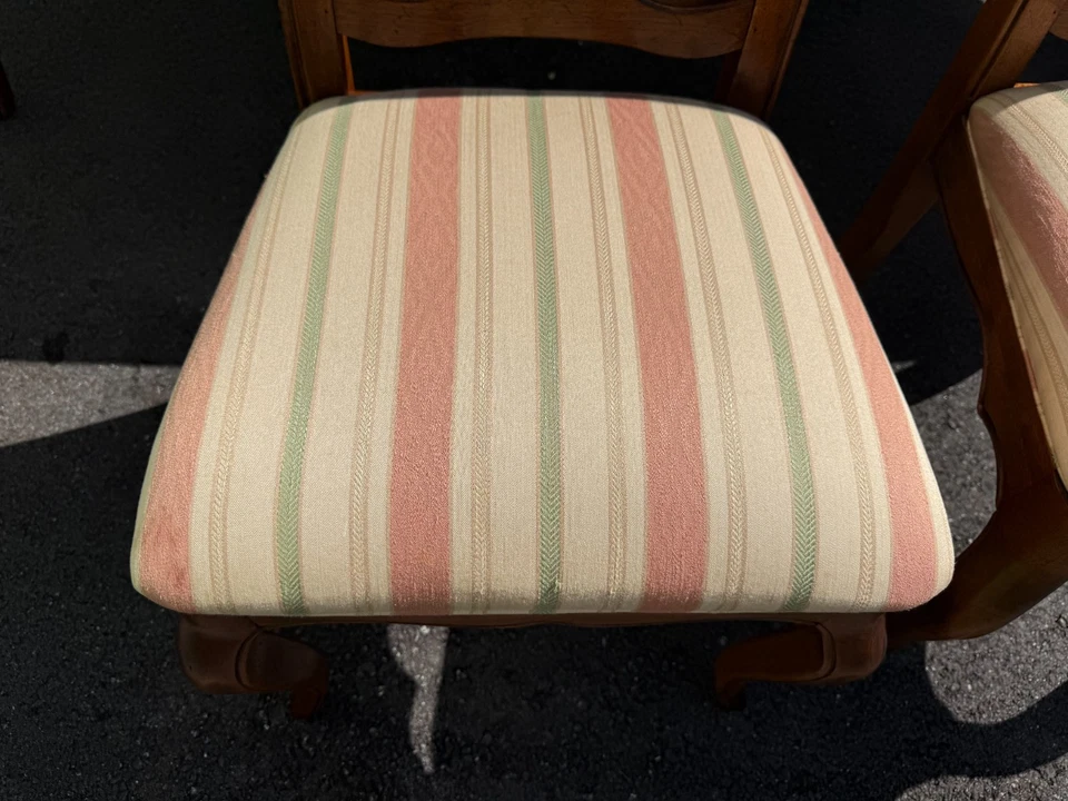 Ethan Allen Country French Dining Chair Splatback Upholstered Birch 26-6302 - Image 3 of 4