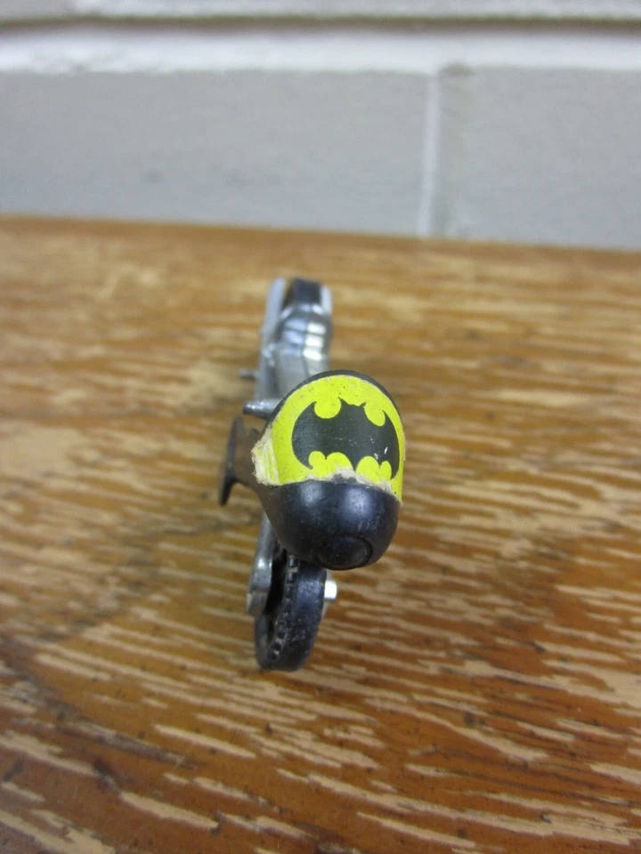 VINTAGE CORGI JUNIORS JR 1978 BATMAN BATCYCLE MOTORCYCLE BATBIKE 1/64 GT BRITAIN - Image 2 of 4