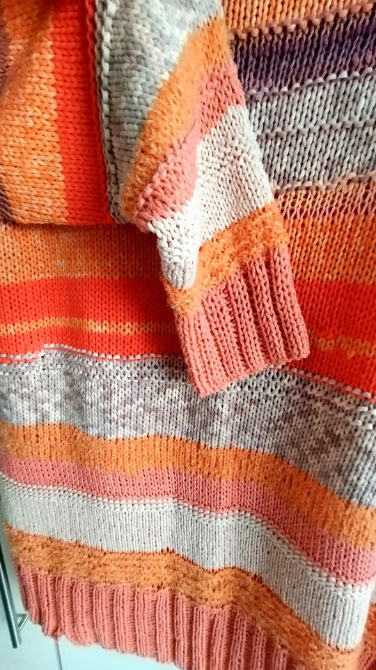 New handmade knitted silk and cotton sweater - Image 4 of 4