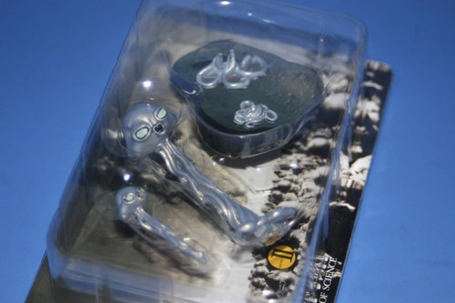 The Royal Science Museum (00) "Secret" Martian's invasion TAKARA JAPAN - Picture 3 of 8