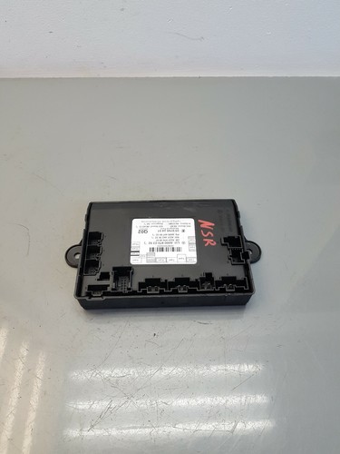MB S Class W221 Passenger LEFT Rear Door Control Module ECU Unit - A0008700392 - Picture 3 of 8