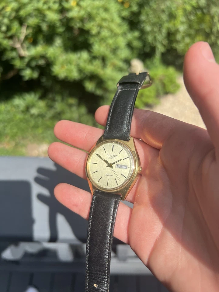 Reloj Hombre Citizen Seven 2100-941101SMK Vintage Tono Dorado Cuarzo 38mm Día-Fecha” Foto 4 de 4