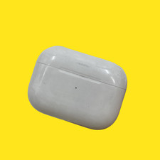 Apple AirPods Pro 2nd Generation Lightning Charging Case A2700 6111 Z65/175