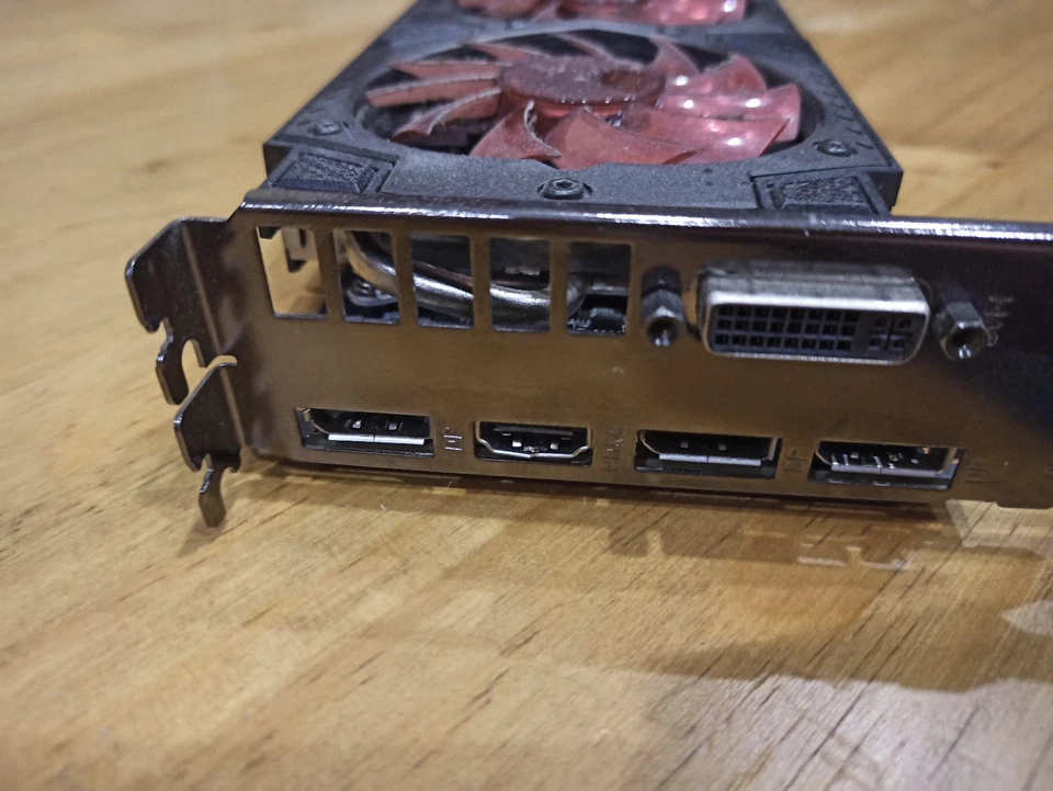 KFA2 GeForce GTX 980 SOC Gamer 4096MB GDDR5 PCIe OC Graphics Card GPU Triple Fan - Image 3 of 4
