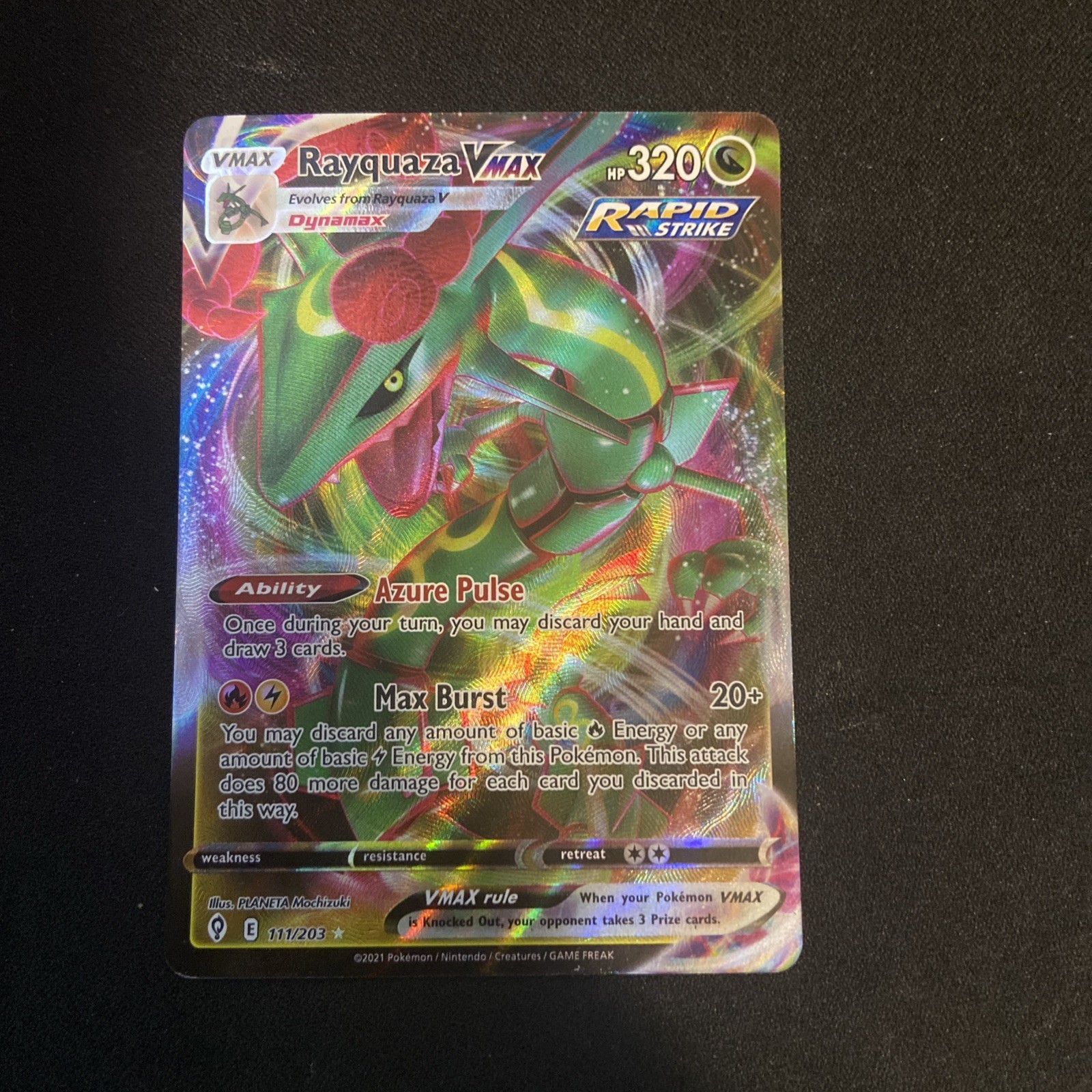 Pokemon Rayquaza VMAX 111/203 NM Evolving Skies