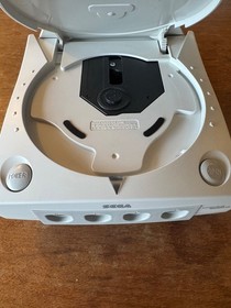 SEGA Dreamcast Console - White HKT-3020 - 1 Controller, Cables - Tested & Works!