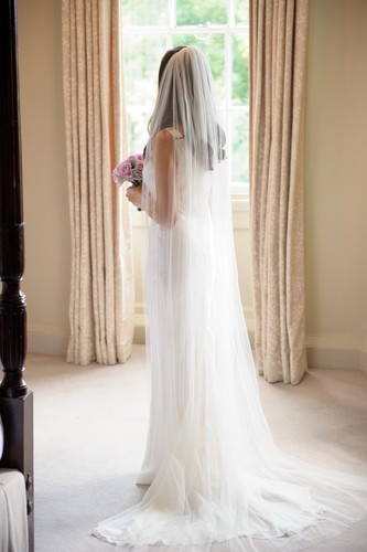 Amanda Wakeley AW093 Wedding dress - Picture 2 of 2