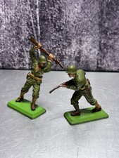 2x Vintage BRITAINS WW2 AMERICAN MARINES - Deetail 1971 VGC