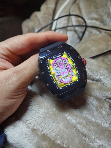 R-M STYLE STUNNING WS-6 SMART WATCH AND HEART RATE MONITOR - Picture 21 of 24