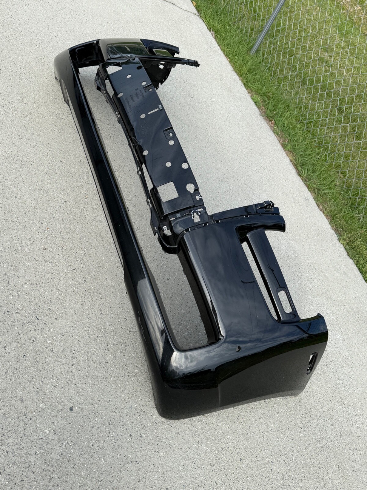 2010 - 2014 Rolls Royce Ghost Front Bumper OEM “ NO SHIPPING “ 51117198862