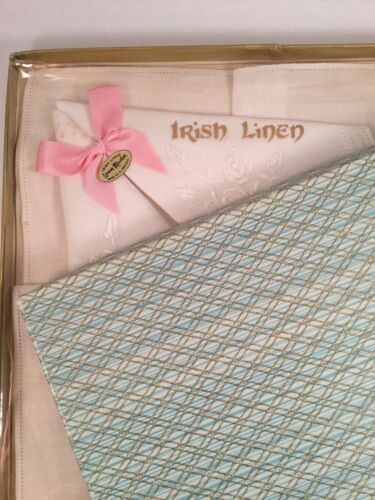Boxed Vintage Handkerchiefs Hankies Hankys White Irish Linen in box - Afbeelding 1 van 9