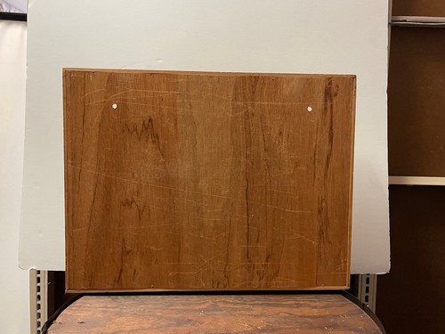 "ESTANTE CASSETTE DE MADERA NAPA VALLEY CONTIENE 100 CINTAS, MIDE 24"" DE ANCHO 18.5H X 3" - Imagen 2 de 6