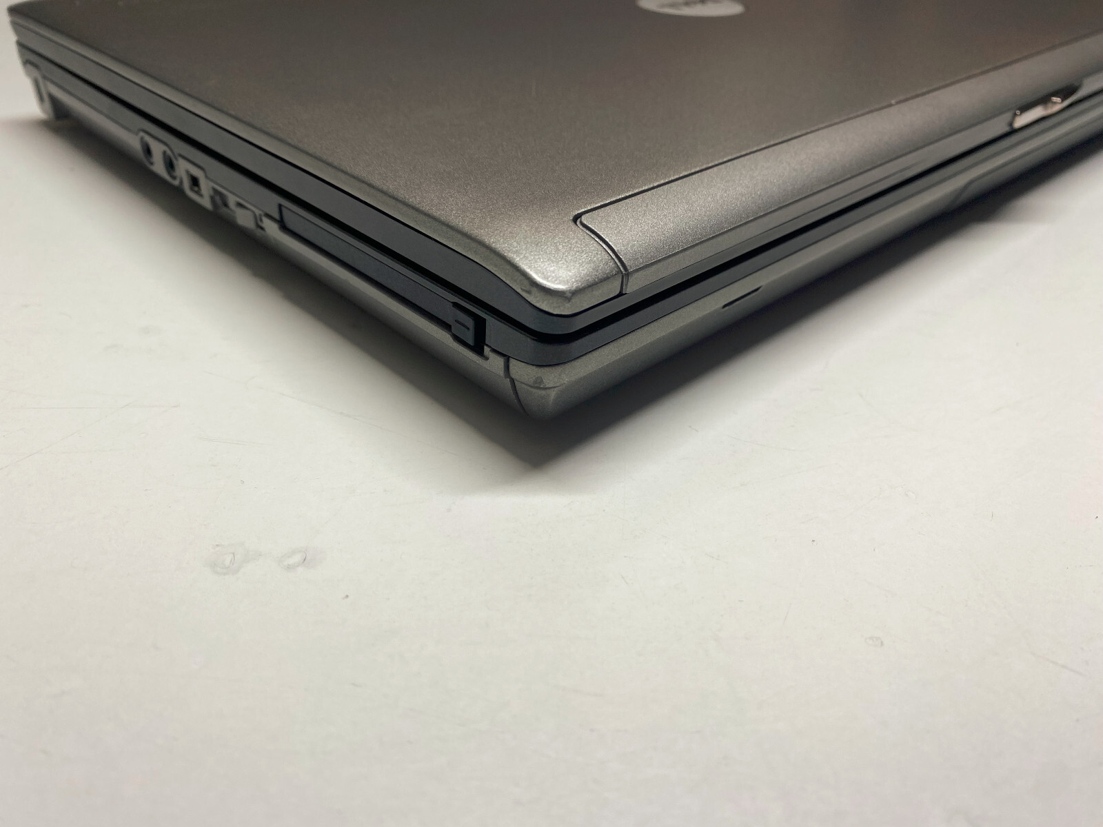 Dell Latitude D630 C2D T7250 2.0GHz 2GB RAM 60GB HDD Win 7 RS232 AP07-29 - Picture 11 of 13