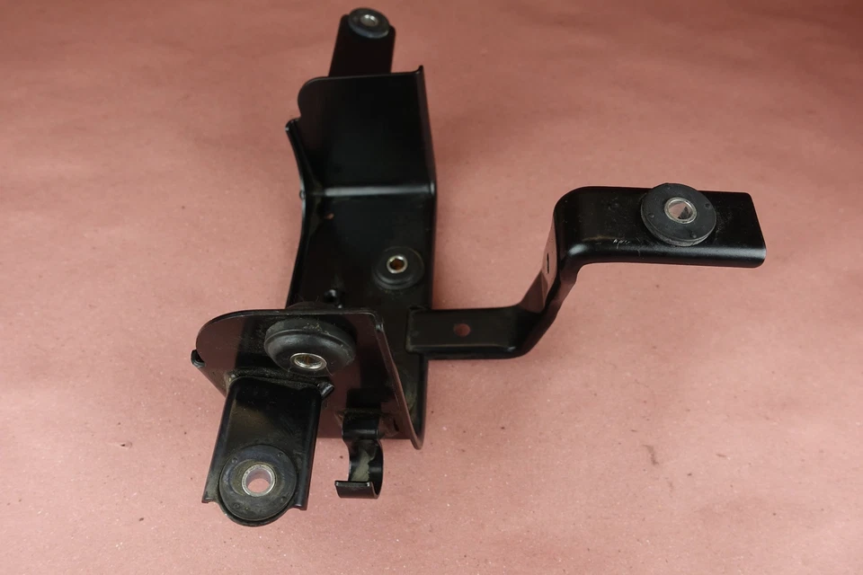 07-12 Suzuki GSX1250FA GSF 1250S HYDRAULIC ABS UNIT BRACKET MOUNT HOLDER Foto 2 de 4