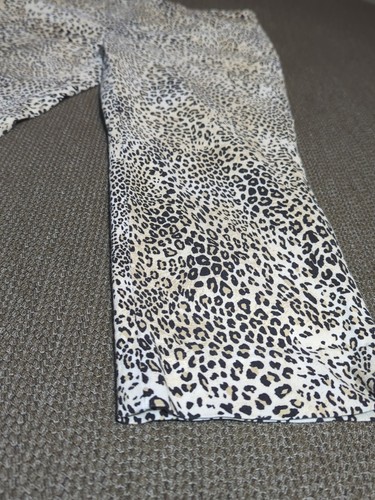 Chicos Women's Pants | Size 1P | Stylish Leopard Print - Picture 9 of 21