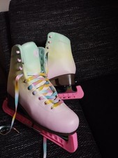 Nagelneue Eiskunst Schlittschuhe Gr. 39 bis 4...