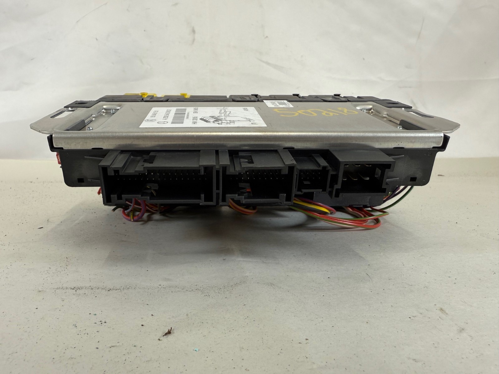 2003-2012 Mercedes R230 SL500 SL550 Front Left SAM Fuse Box 2305451932