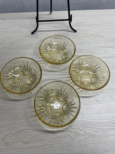 Set Of 4 Federal Glass Company "Star Amber" pattern small berry bowl