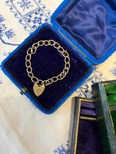 1972 Hallmarked 9ct Gold Curb Link Chain Bracelet Heart Padlock 9.61 grams