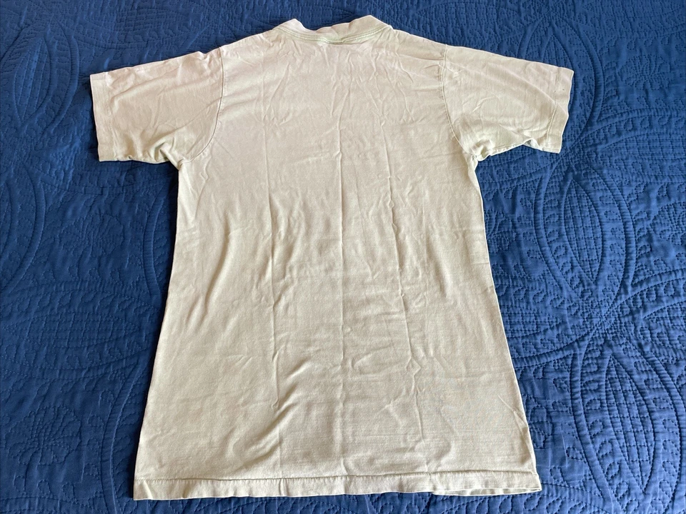 Винтажная футболка 80-х 90-х OP Ocean Pacific, лаймово-зеленая, графика парусника, пятна, M - Изображение 2 из 4