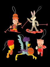 5 Vtg 1975 WBI Looney Tunes Christmas Ornaments Bugs Elmer Porkey Tweety Road