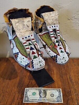 Antique OLD Native American Indian beaded Moccasins LAKOTA Antique OLD Native American Indian beaded Moccasins LAKOTA