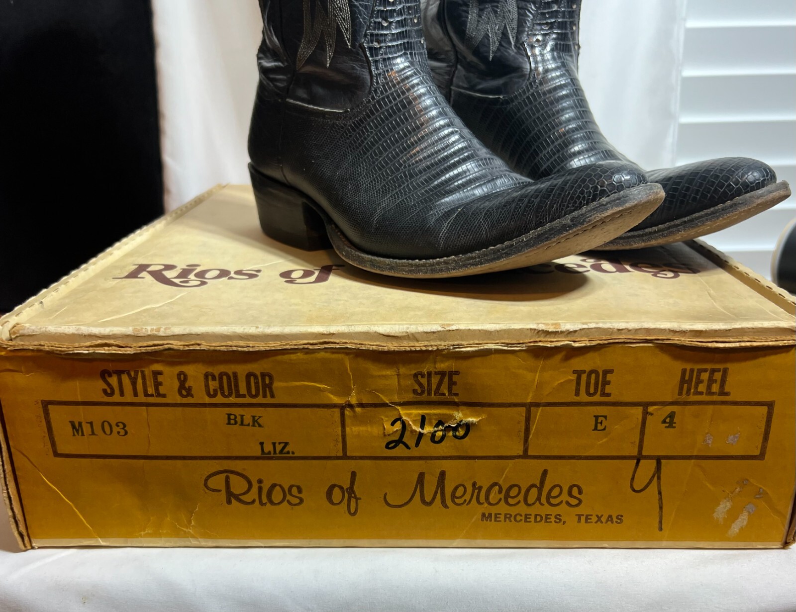 VINTAGE Rios Of Mercedes Exotic Teju Lizard Cowboy Boots Embroidered Men’s 10B image 6