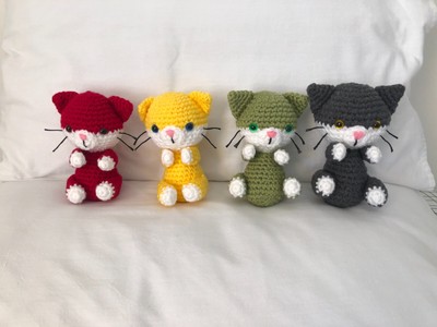 Kleines Kätzchen, Kätzchen, Stofftier, Katze
