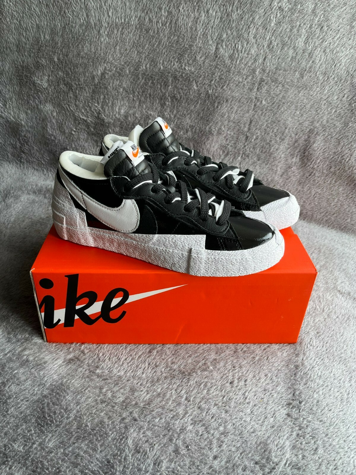 SACAI X NIKE NIKE BLAZER LOW X SACAI SNEAKER