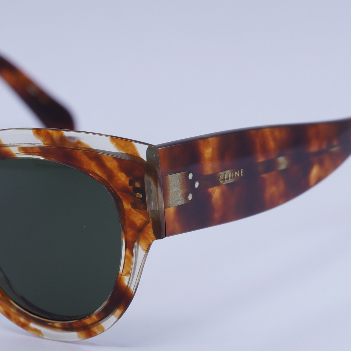 Celine fabulous sunglasses red frames gray lenses CL40008 66V 48 26 150 Celine CL40008I 56N Striped Brown/Green 48-26-150 Sunglasses  main image 4