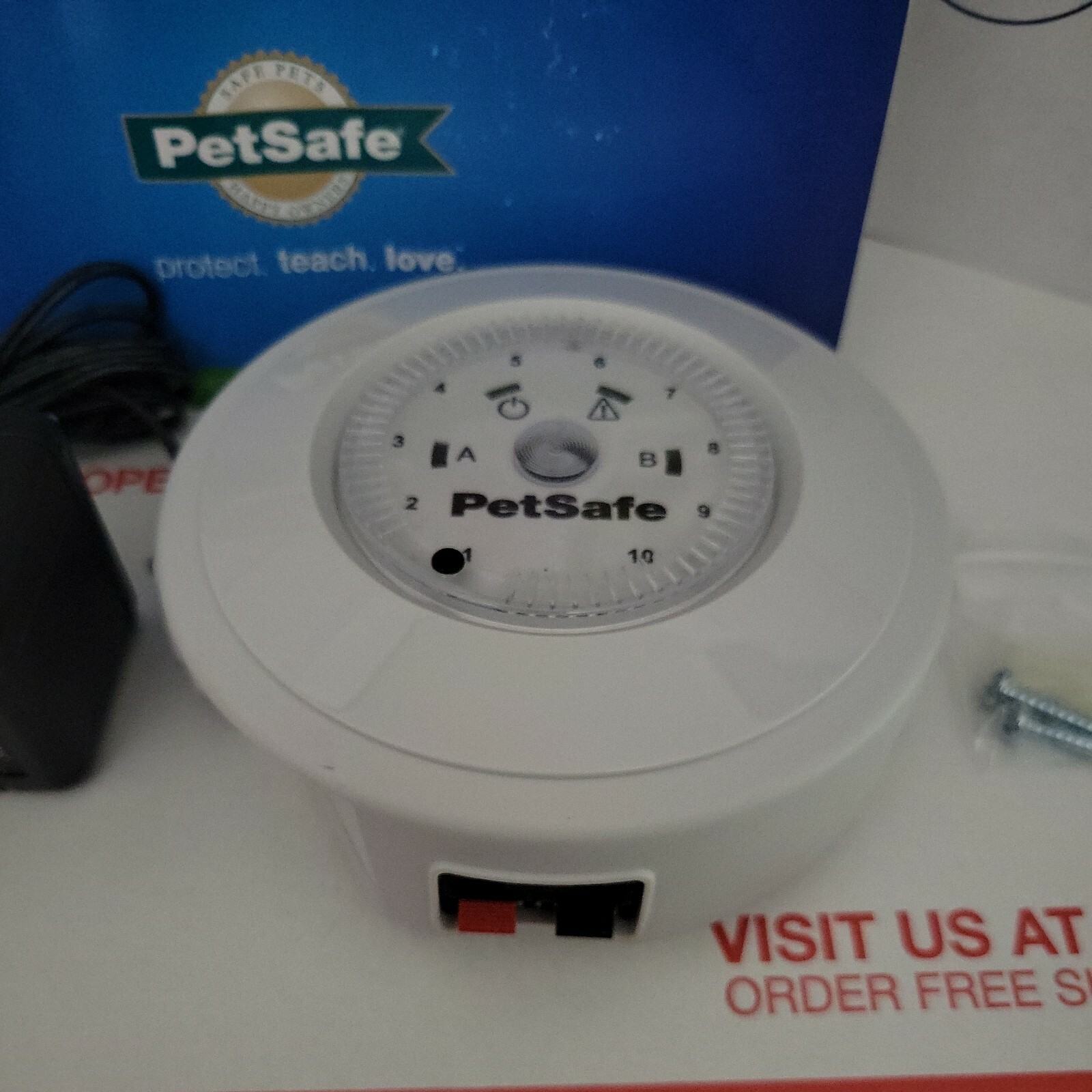 PETSAFE YARDMAX INGROUND Dog Fence Model 3002652 Extra Transmitter