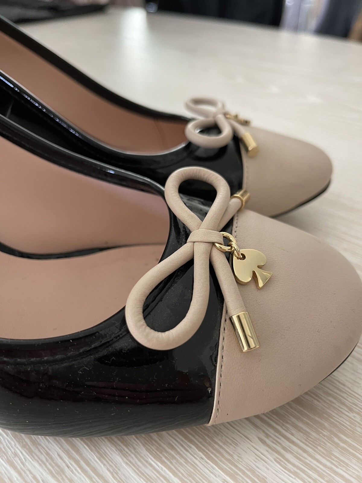 Kate Spade New York Women's Kacey Cap Toe Black Patent Leather Wedge Heel Sz 8.5 thumbnail 3