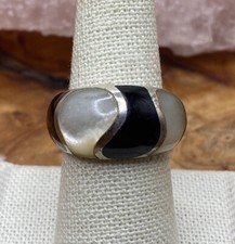 Vintage Sterling Silver Mother Of Pearl And Onyx Dome Ring Size 8