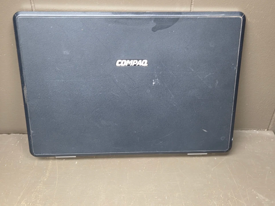 14" Compaq Presario V2000 Laptop Screen Assembly RL175 - Image 3 of 4