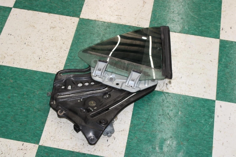 11-15 CAMARO SS Convertible Passenger RH Rear Quarter Window Regulator OEM Glass - Image 3 of 4