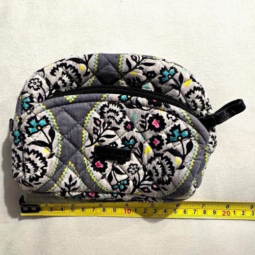 Vera Bradley Quilted Floral Zipper Makeup Bag Gray Multicolor 8 x 5 in