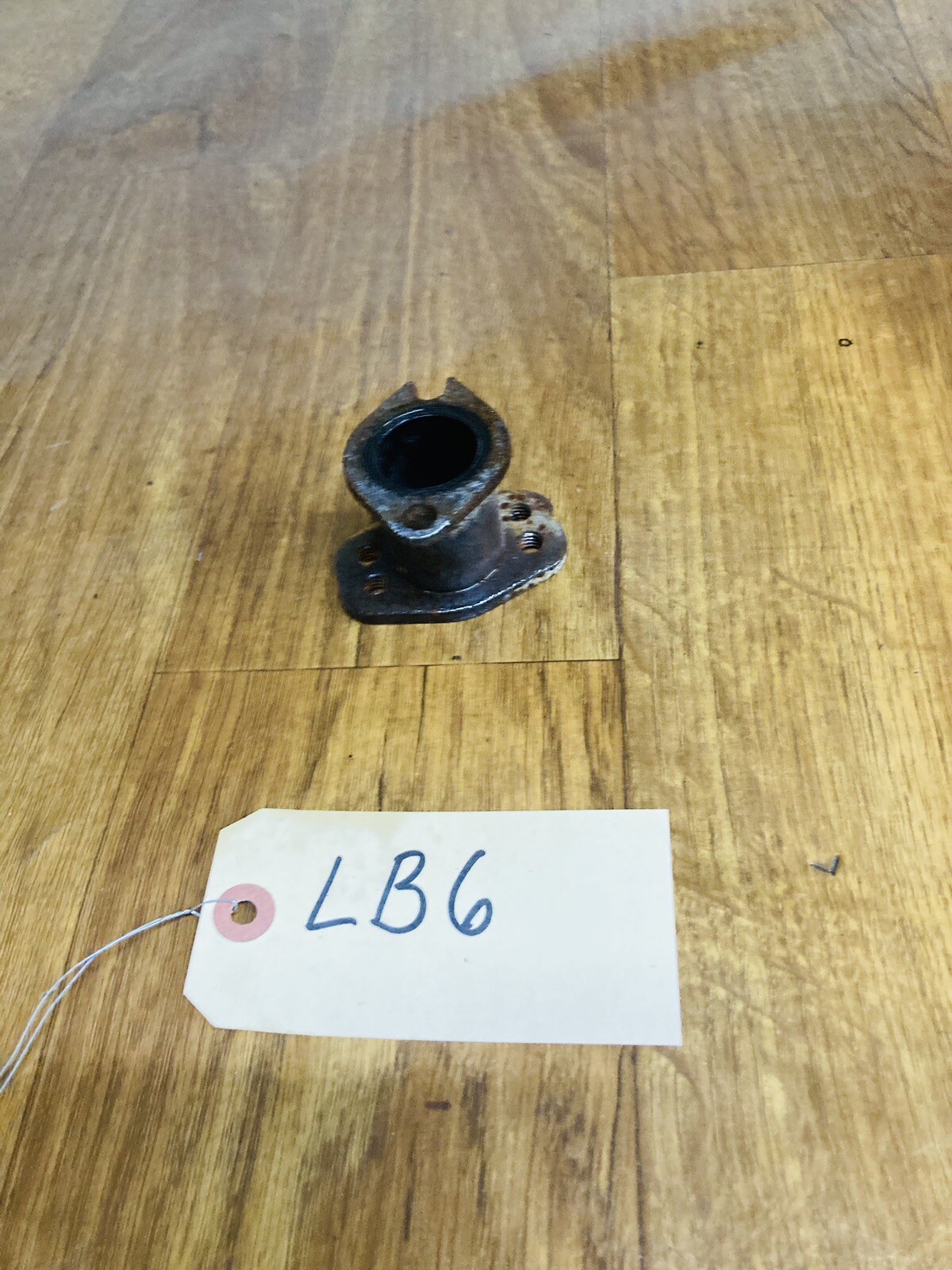 Briggs and Stratton Exhaust Manifold 796002 eBay