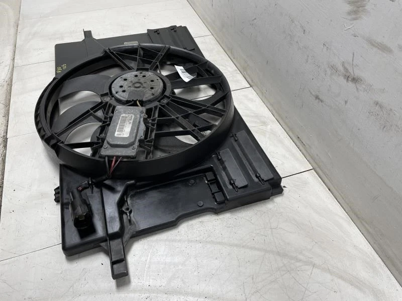 VENTILADOR DE REFRIGERACIÓN RADIADOR VOLVO V50 T5 2005 MONTAJE MOTOR FÁBRICA Foto 3 de 4