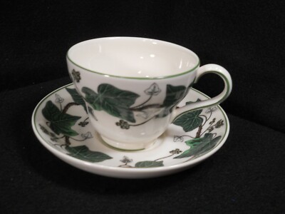 Wedgwood Napoleon Ivy Dinnerware, Dinner/Luncheon/Dessert Plates